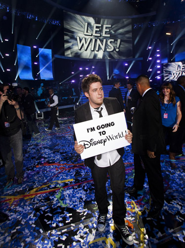 'American Idol' Champion Lee DeWyze is 'Going to Disney World' 'American Idol' Champion Lee DeWyze is 'Going to Disney World'