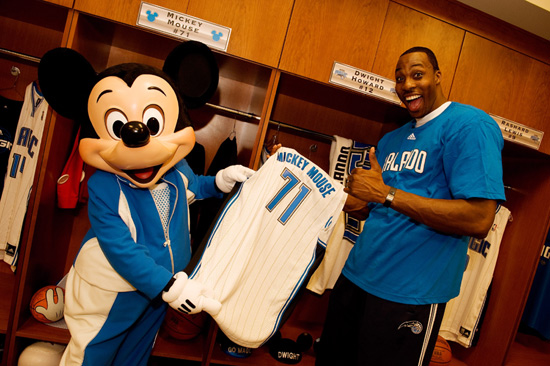 Orlando Magic Superstar Dwight Howard Presents Mickey Mouse With a Special Jersey Orlando Magic Superstar Dwight Howard Presents Mickey Mouse With a Special Jersey