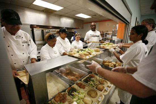 Disney VoluntEARS Serve Meals at the Coalition for the Homeless of Central Florida