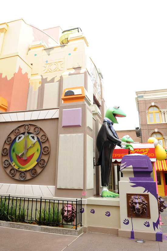 Kermit the Frog Statue at Disney's Hollywood Studios