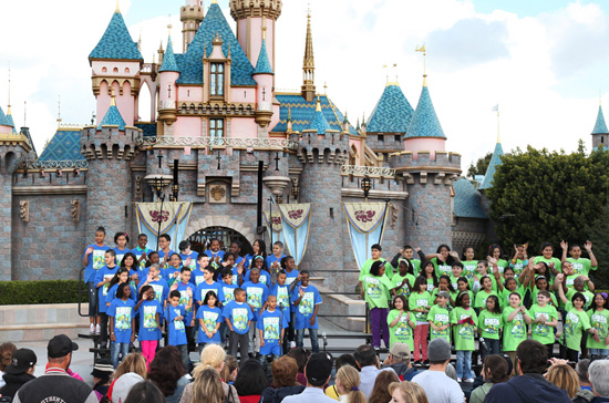 The PS22 Chorus Performs at Disneyland Park