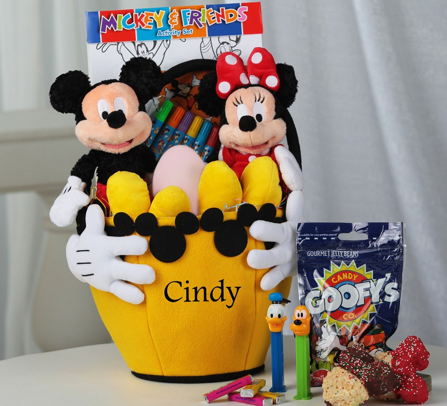 Mickey and Minnie’s Grand Easter Surprise