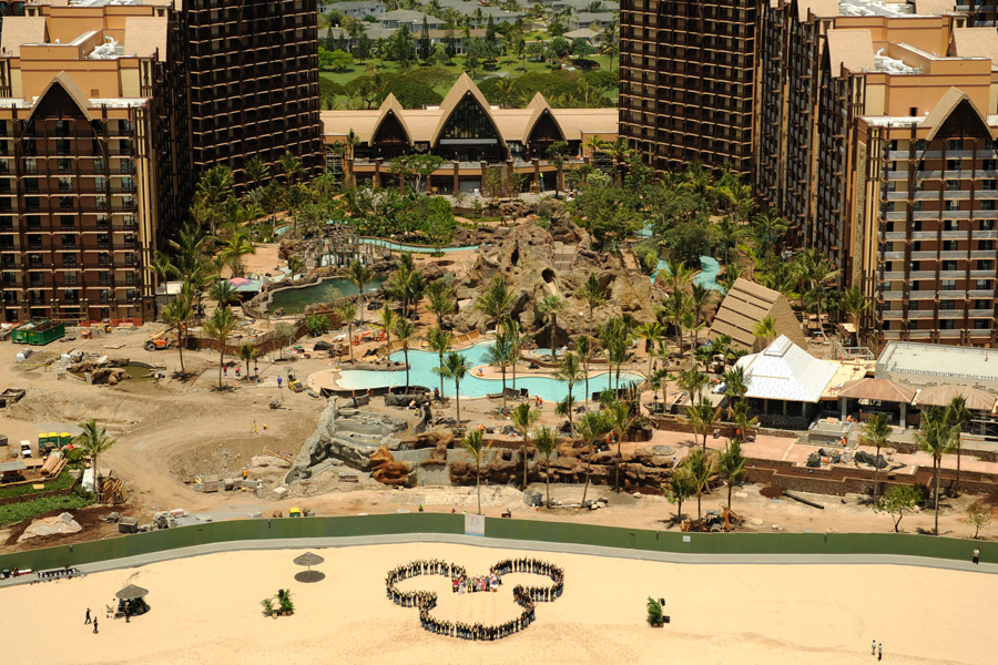 Mickey Hits the Beach at Aulani, a Disney Resort & Spa