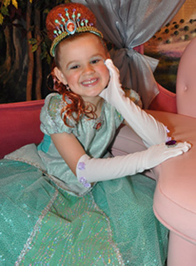 Little Mermaid Transformation at Bibbidi Bobbidi Boutique Little Mermaid Transformation at Bibbidi Bobbidi Boutique