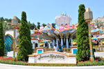 Jasmine's Flying Carpets Attraction at Tokyo DisneySea