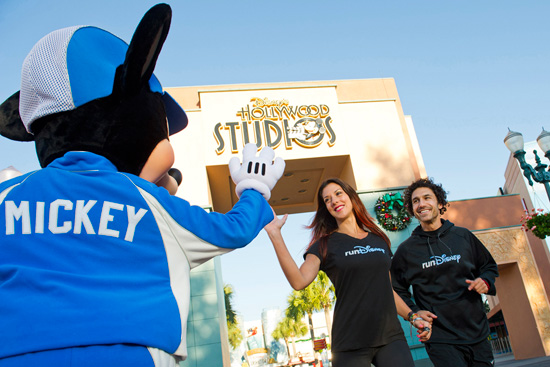 Walt Disney World Marathon Weekend Gets Off to a Running Start with ‘Survivor’ Winners Ethan Zohn and Jenna Morasca