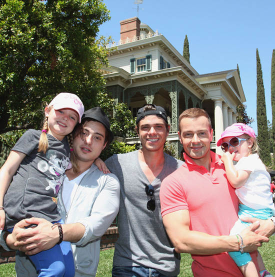Joey Lawrence at Disneyland Resort Along with his Family “Joey