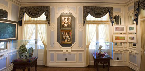 The Disney Gallery at Disneyland Park Celebrates 25 Years The Disney Gallery at Disneyland Park Celebrates 25 Years