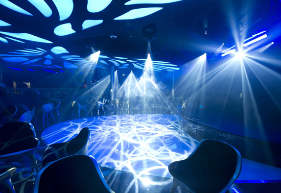 Is This Adult Space Located on the Disney Fantasy or the Disney Dream?