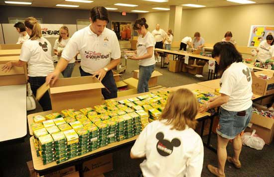 Walt Disney World VoluntEARS Donate School Supplies for Children in Central Florida