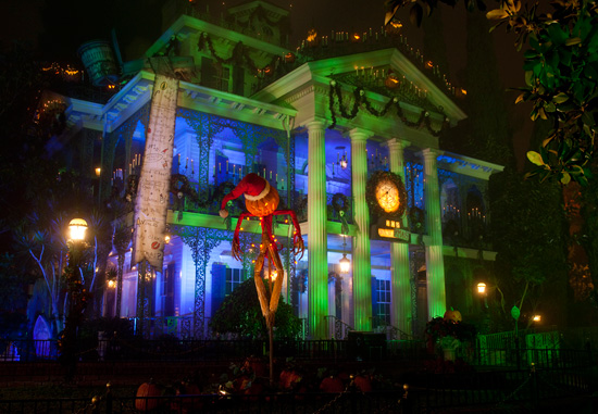 Haunted Mansion Holiday at Disneyland Park Haunted Mansion Holiday at Disneyland Park