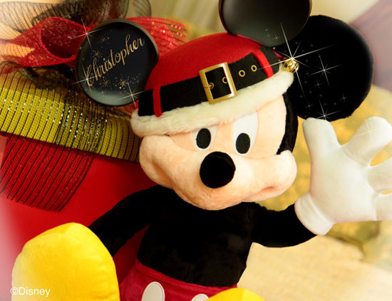 'Dreaming of a Disney Christmas' at Walt Disney World Resort with Disney Floral & Gifts 'Dreaming of a Disney Christmas' at Walt Disney World Resort with Disney Floral & Gifts