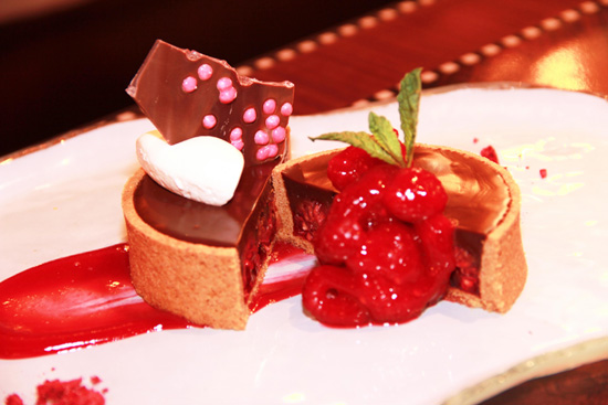 Valrhona Chocolate Indulgence from Artist Point for Valentine's Day at Walt Disney World Resort