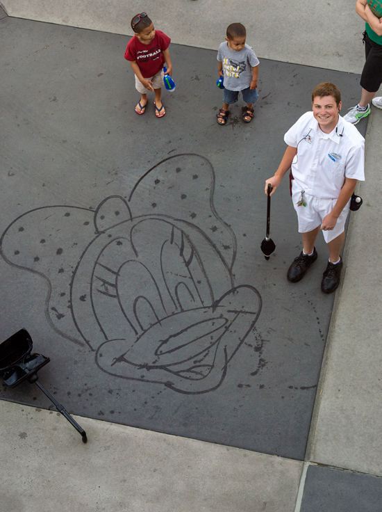 This Week in Disney Parks Photos: Celebrating Great Guest Service