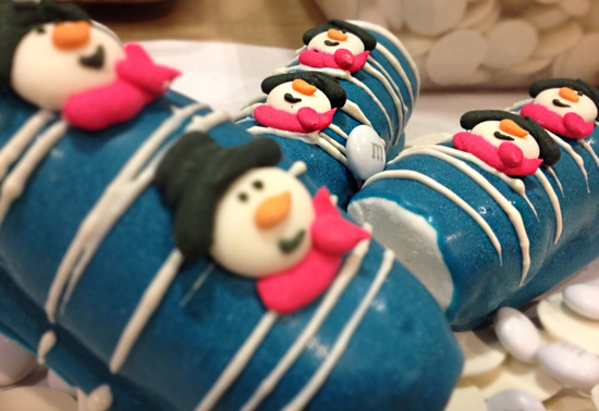Special Holiday Sweets for ‘Limited Time Magic’ Christmas in July Week at the Disneyland Resort, Featuring the Winter Wonderland Special Holiday Sweets for ‘Limited Time Magic’ Christmas in July Week at the Disneyland Resort, Featuring the Winter Wonderland