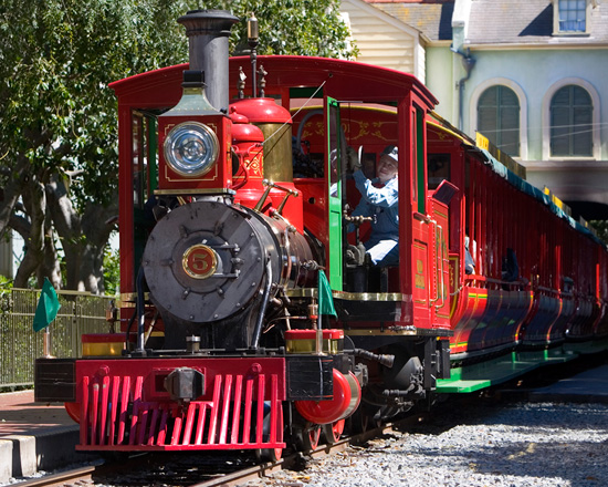 Meet the Steam Engines of the Disneyland Railroad: Engine No. 5 - the Ward Kimball