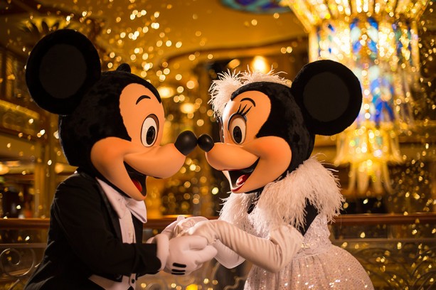 New-Year-Kiss-