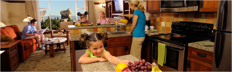 Disney Vacation Club Cast Member explains how Membership works to a couple at the Sales Center