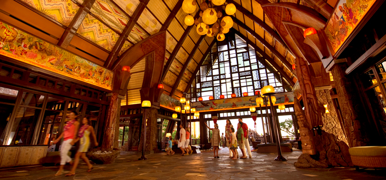 Aulani Guests in Lobby