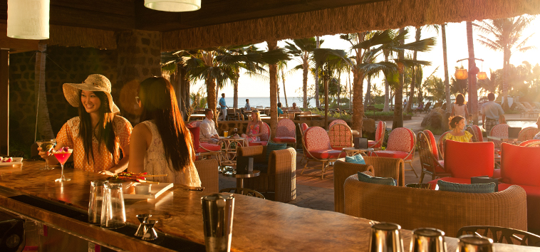 Aulani Off The Hook Bar Open View Aulani Off The Hook Bar Open View